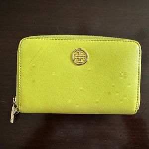 Tory Burch wallet